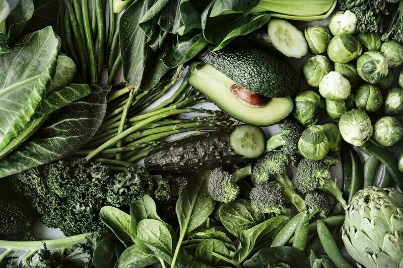 A group of green vegetables